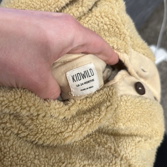 Kid wild toddler strap overlay hooded jumpsuit tan button up size 18-24 months - Picture 5 of 5